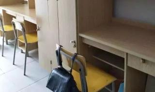 江西一高校宿舍起火 江西一高校宿舍起火